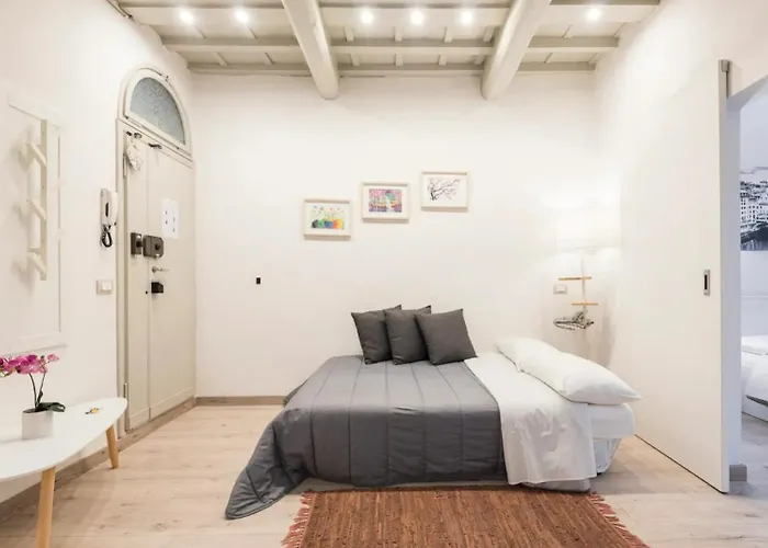 Cozy Apartment Near Ponte Vecchio